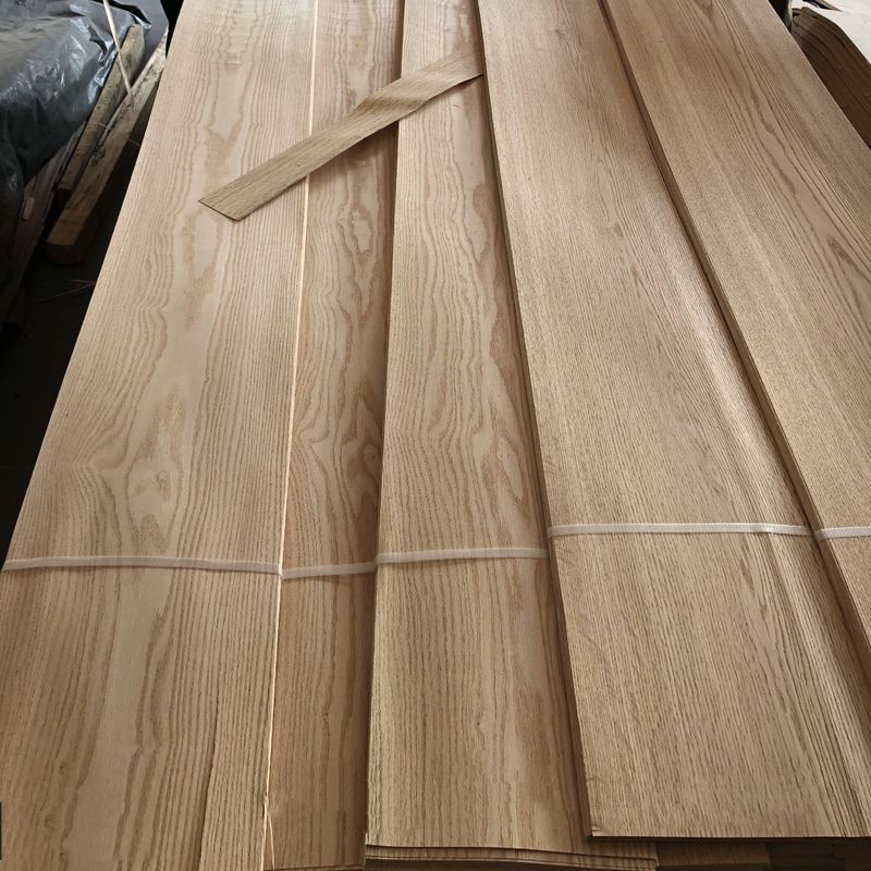 0,45 mm 0,5 mm 1 mm Arkusze forniru z czerwonego dębu Drewniany arkusz forniru w plasterkach