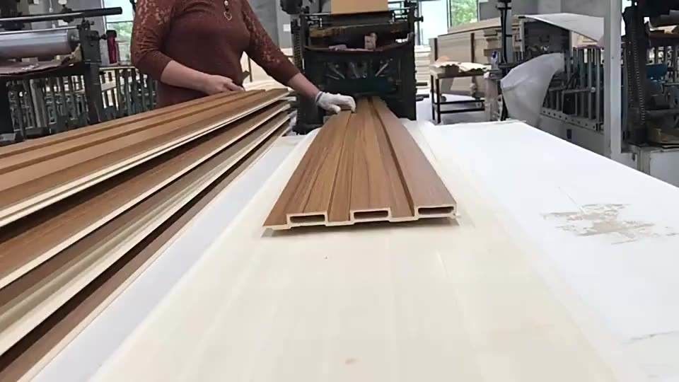 Nowoczesny 9mm 2.5cm Home Decor Panel ścienny WPC na tle telewizora