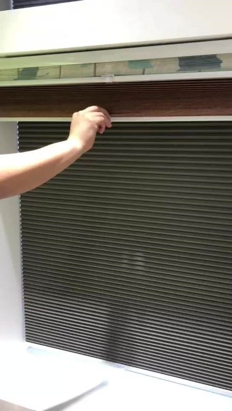 Dolne otwarte składane papierowe zasłony bezprzewodowe Plisowane rolety tymczasowe