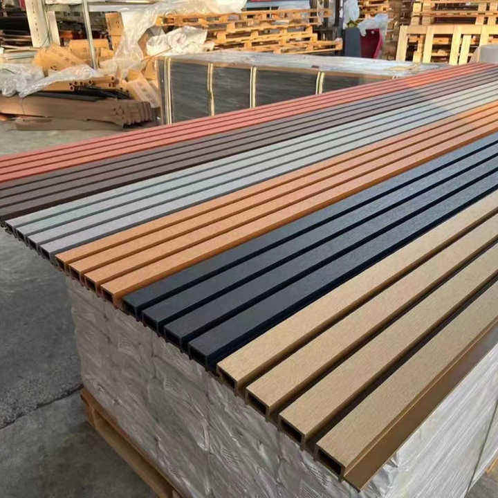 Zewnętrzne panele koekstruzyjne Wnętrze Dekoracja PVC Panele ścienne wodoodporne Kompozytowe pokrycie ścienne WPC