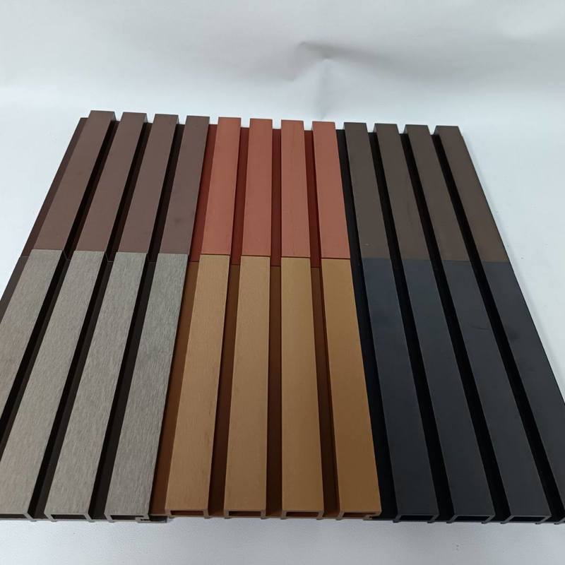 Niska cena hurtowa zewnętrzna dekoracja drewnopodobna WPC panel ścienny okładzina