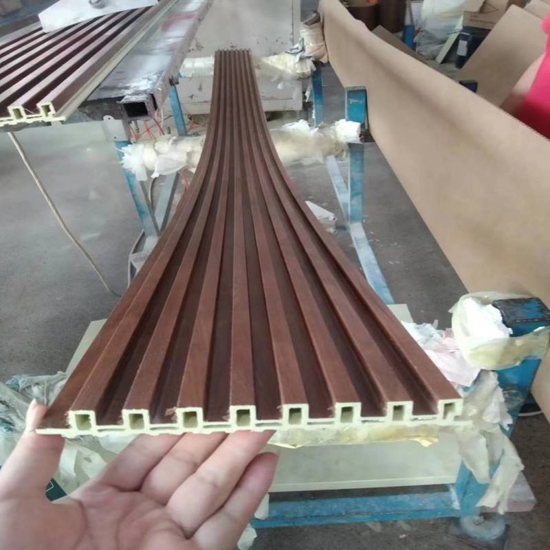 Nowoczesny drewniany kompozyt z tworzyw sztucznych WPC Panel ścienny do łazienki Wnętrze PVC Alternatywa