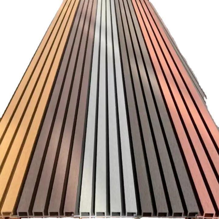 Wysokiej jakości wodoodporne panele ścienne zewnętrzne WPC. Materiały kompozytowe drewno-plastyk do dekoracji zewnętrznej.