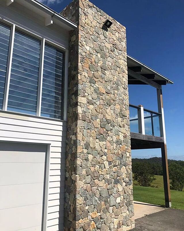 Naturalne wykończenie z łupka kamiennego do okładzin kolumn łazienkowych, ścian zewnętrznych i wewnętrznych w Kerala, panele kamienne