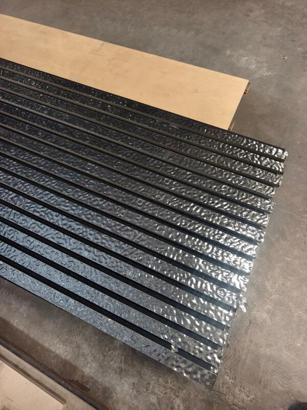 Nowoczesne dźwiękoodchłaniające panele akustyczne 3D Wodorowa falka Grill Slat Soundproof dla hotelowego studia