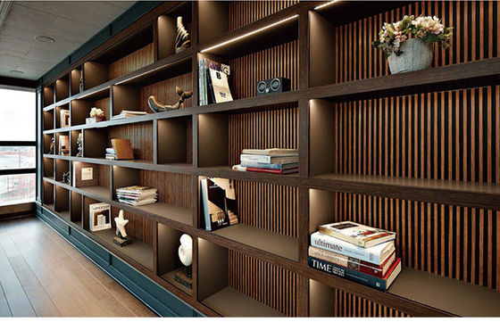 FSC Drewniane wnętrze WPC Panel ścienny Odporne na wilgoć Dostosowane logo