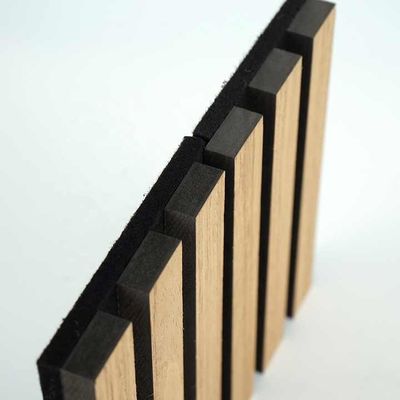 Panel ognioodporny Wpc Wnętrze Trwałe Naturalny Dąb Akustyczny Slat wodoodporny