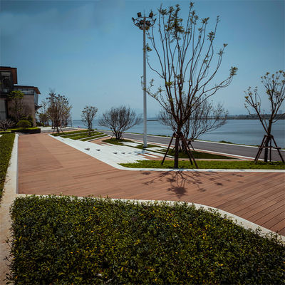 Popularne podłogi z bambusa na zewnątrz