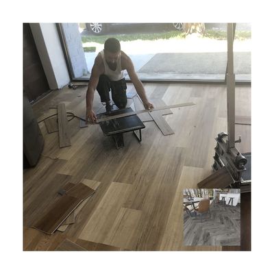 EIR Teksturowane drewno Herringbone Floating Parquet Luxury Rigid PVC Vinyl Plank SPC Podłogi